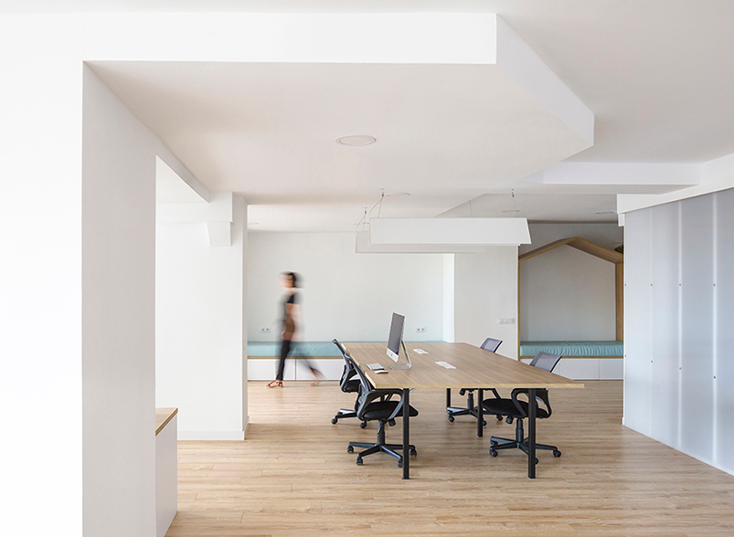 重慶辦公室裝修公司分享舒適、休息、娛樂(lè)的辦公室裝修效果圖