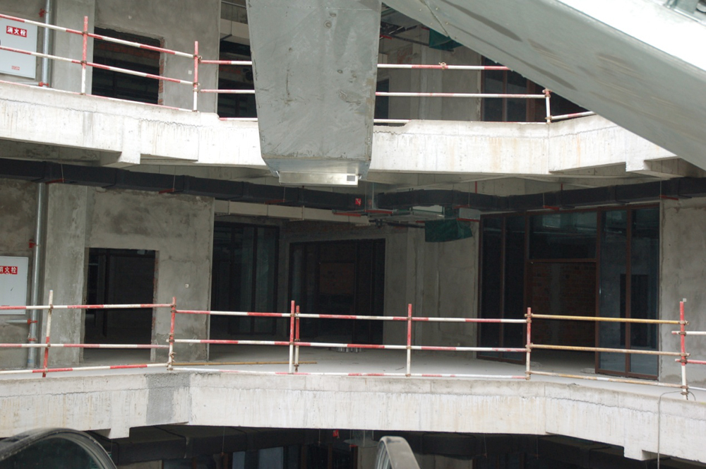 重慶忠縣國際汽摩機電城裝修現(xiàn)場實景圖