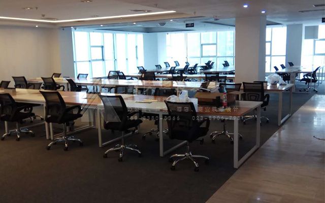 恭喜重慶華發裝修與互聯網金融馬上消費金融股份有限公司新辦公室裝修完工并入駐！