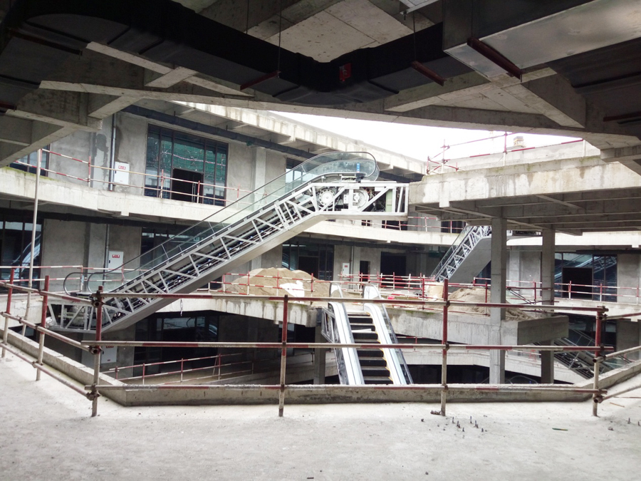 重慶忠縣國際汽摩機電城裝修現(xiàn)場實景圖