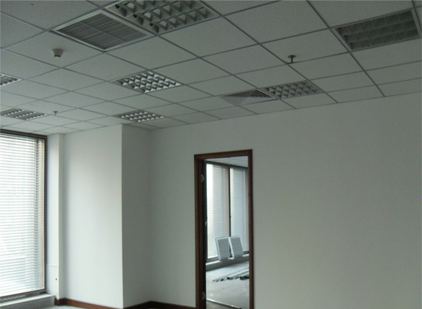 卡塔爾航空重慶分公司辦公室裝修的實(shí)景圖